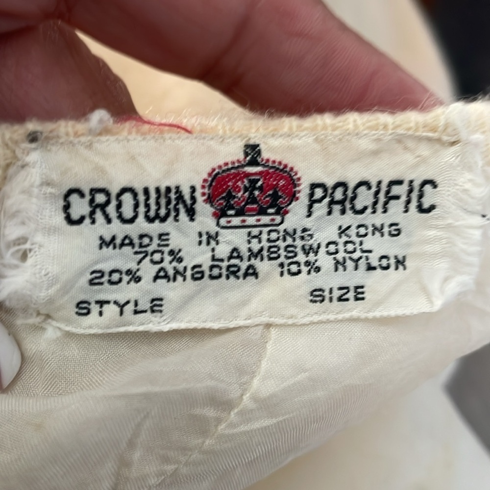 Vintage Crown Pacific beaded sweater - Picture 11 of 11